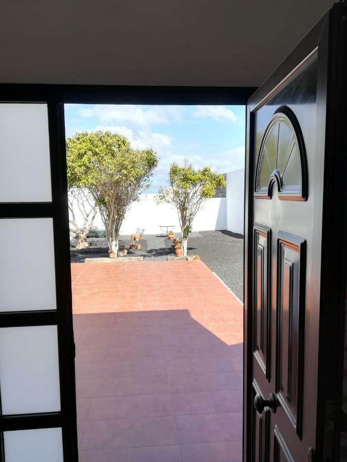 Vivienda Vacacional La Canada Tinajo Εξωτερικό φωτογραφία