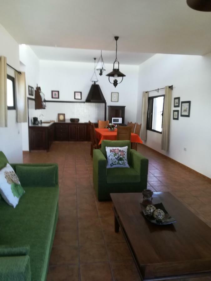 Vivienda Vacacional La Canada Tinajo Εξωτερικό φωτογραφία
